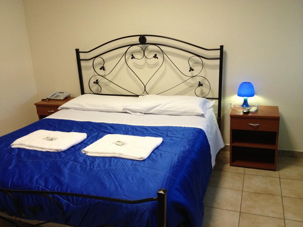 Hotel Mantova Cameră foto